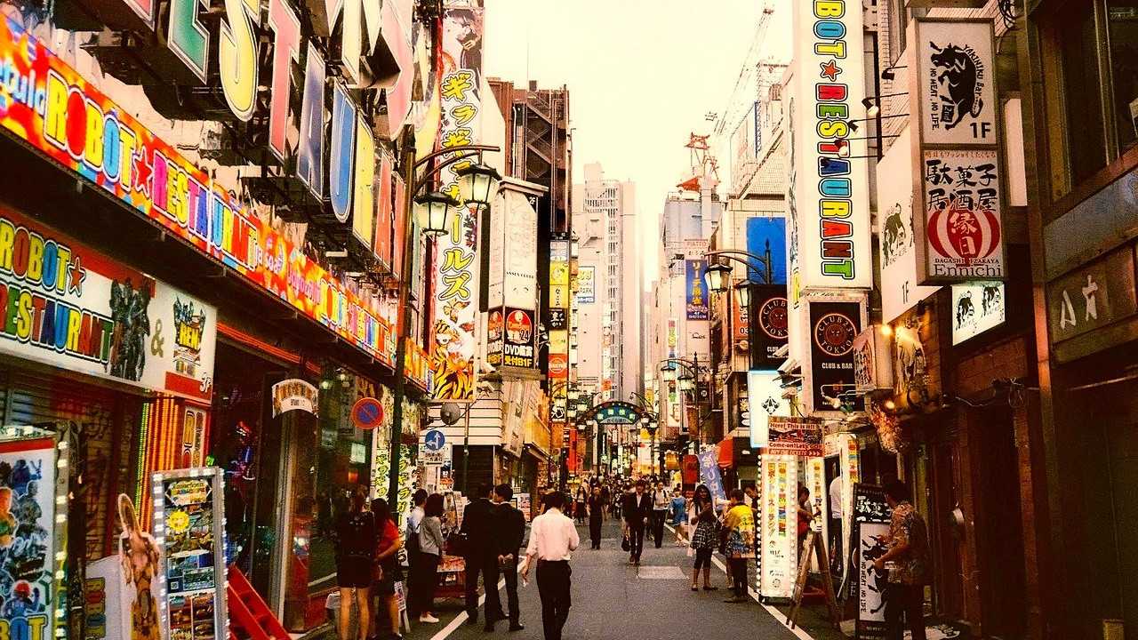 12 Best Podcasts To Learn Japanese (All Levels) In 2024